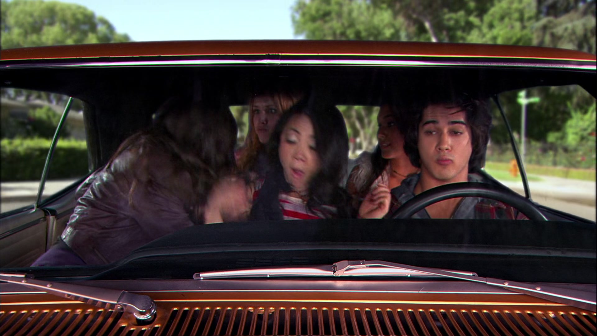 Victorious_S03E08_DrivingToriCrazy_VJBR_1367.jpg