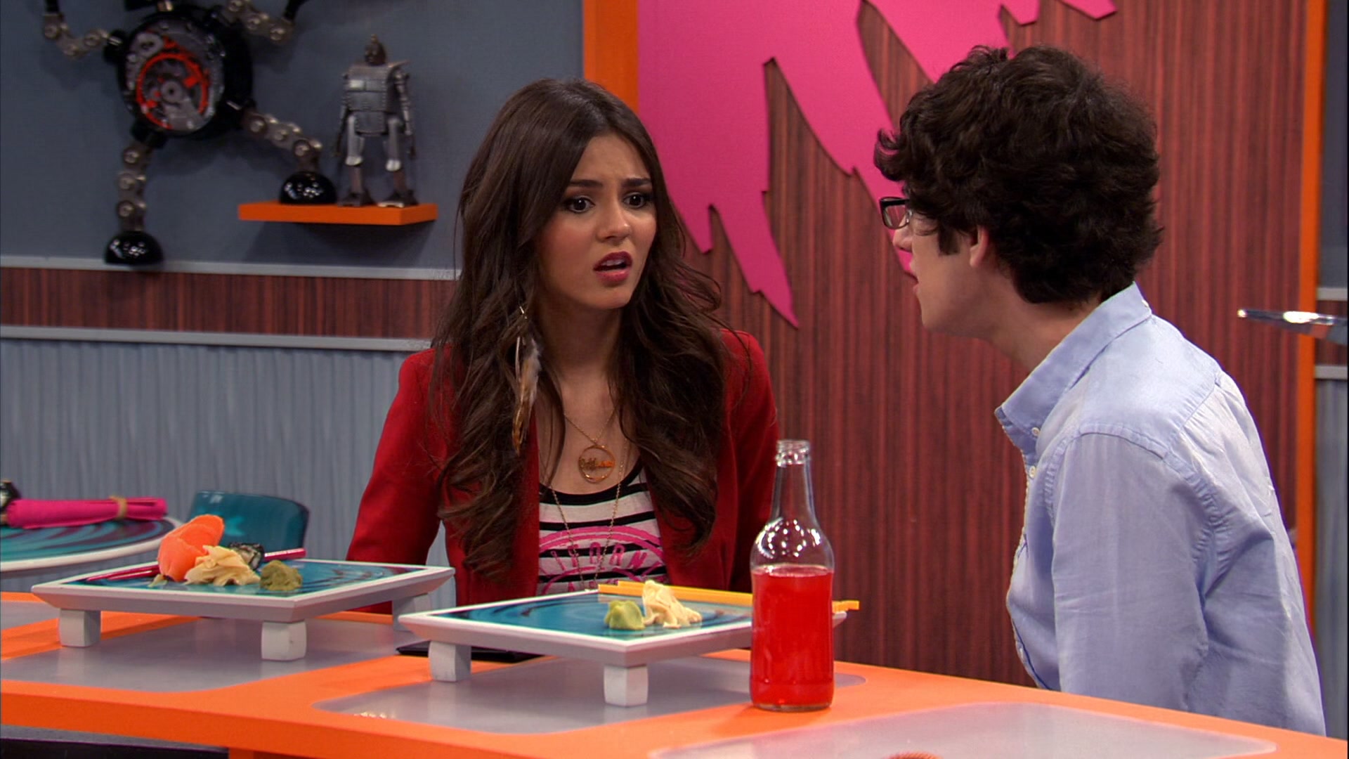 Victorious_S03E09_HowTrinaGotIn_VJBR_0272.jpg