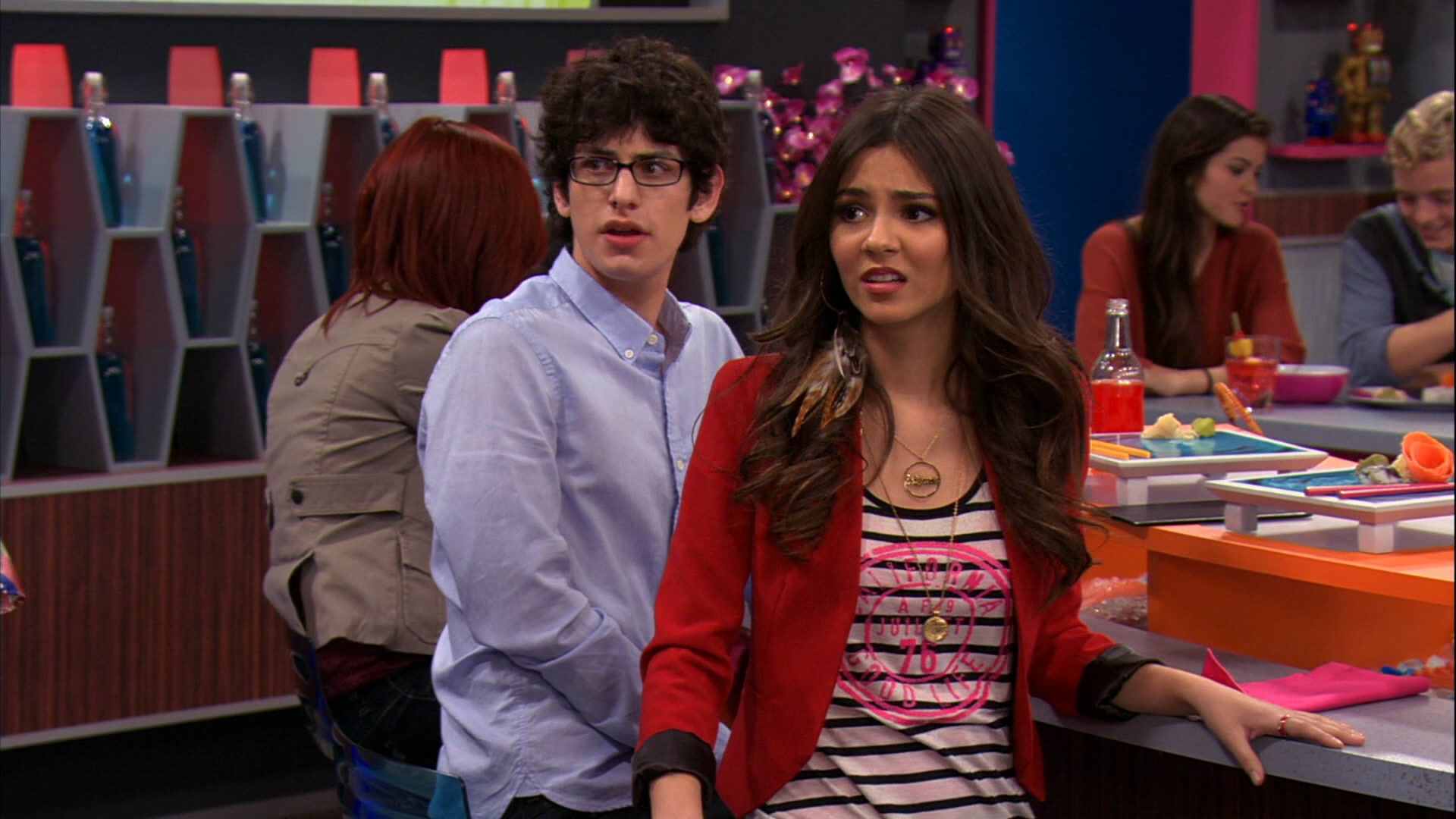 Victorious_S03E09_HowTrinaGotIn_VJBR_0397.jpg