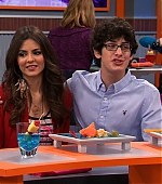 Victorious_S03E09_HowTrinaGotIn_VJBR_0132.jpg