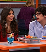 Victorious_S03E09_HowTrinaGotIn_VJBR_0151.jpg