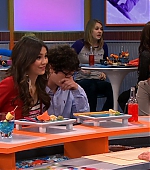 Victorious_S03E09_HowTrinaGotIn_VJBR_0321.jpg