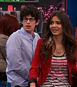 Victorious_S03E09_HowTrinaGotIn_VJBR_0404.jpg