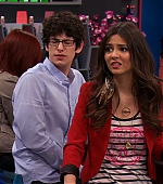 Victorious_S03E09_HowTrinaGotIn_VJBR_0405.jpg