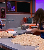 Victorious_S03E09_HowTrinaGotIn_VJBR_2565.jpg