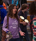 Victorious_S03E12_CrazyPonnie_VJBR_0221.jpg