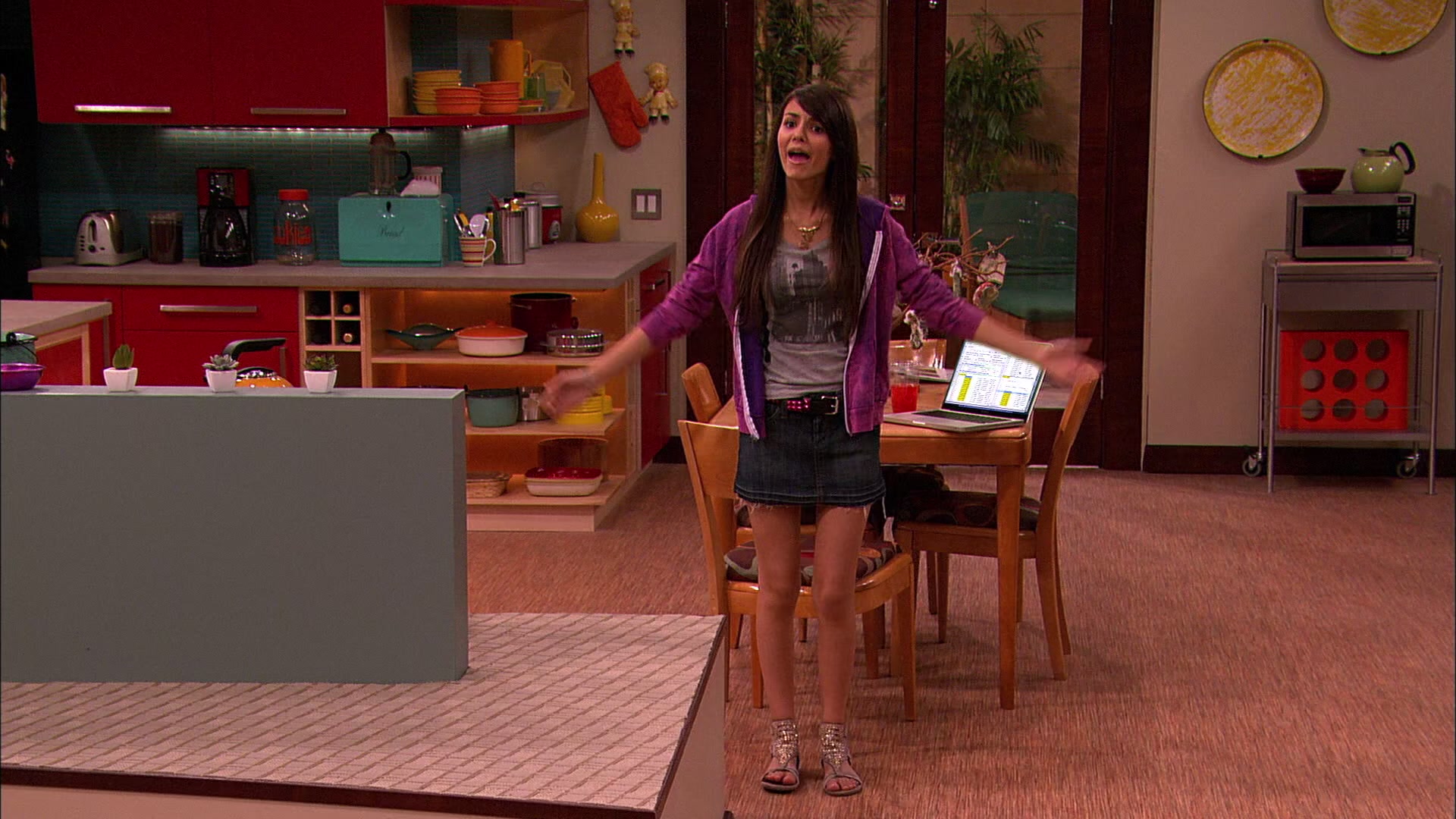 Victorious_S01E01_Pilot_VJBR_0144.jpg