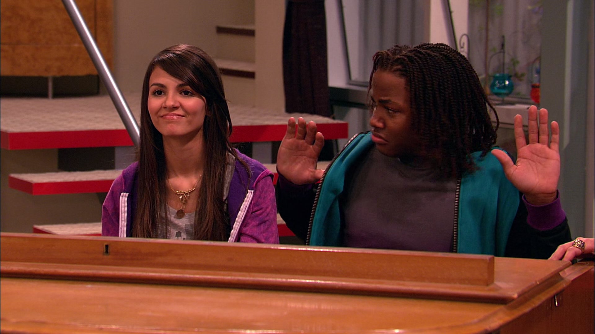 Victorious_S01E01_Pilot_VJBR_0312.jpg