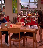 Victorious_S01E01_Pilot_VJBR_0055.jpg