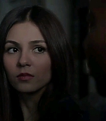 VJBR-EyeCandy-1x04-YOLO0524.jpg