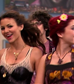 Victorious_S01E02_TheBirdScene_VJBR_0541.jpg