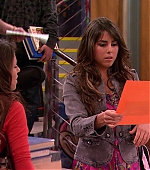 Victorious_S01E02_TheBirdScene_VJBR_0111.jpg