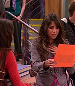 Victorious_S01E02_TheBirdScene_VJBR_0120.jpg