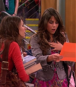 Victorious_S01E02_TheBirdScene_VJBR_0129.jpg