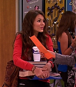 Victorious_S01E02_TheBirdScene_VJBR_0134.jpg