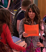 Victorious_S01E02_TheBirdScene_VJBR_0144.jpg