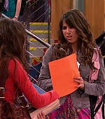 Victorious_S01E02_TheBirdScene_VJBR_0157.jpg