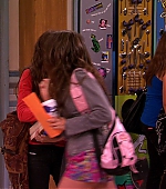 Victorious_S01E02_TheBirdScene_VJBR_0161.jpg