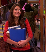 Victorious_S01E02_TheBirdScene_VJBR_0175.jpg