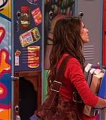 Victorious_S01E02_TheBirdScene_VJBR_0184.jpg