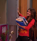 Victorious_S01E02_TheBirdScene_VJBR_0219.jpg