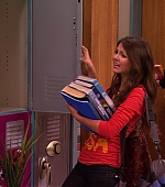 Victorious_S01E02_TheBirdScene_VJBR_0220.jpg