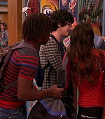 Victorious_S01E02_TheBirdScene_VJBR_0228.jpg