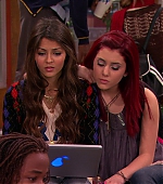 Victorious_S01E04_TheBirthweekSong_VJBR_0199.jpg