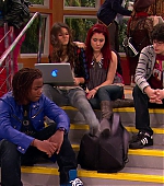 Victorious_S01E04_TheBirthweekSong_VJBR_0203.jpg