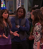 Victorious_S01E04_TheBirthweekSong_VJBR_1867.jpg