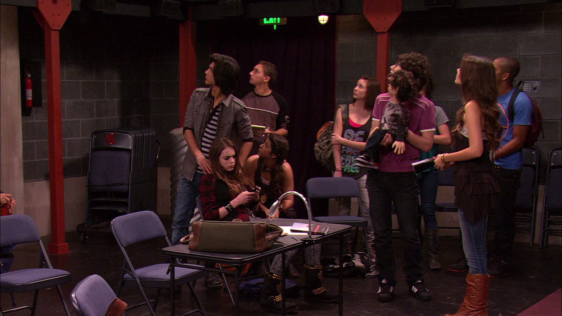 Victorious_S01E06_ToriTheZombie_VJBR_0369.jpg