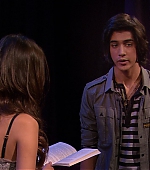 Victorious_S01E06_ToriTheZombie_VJBR_0153.jpg