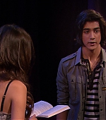 Victorious_S01E06_ToriTheZombie_VJBR_0154.jpg