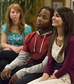 Victorious_1x01_Stills_VJBR_281829.jpg