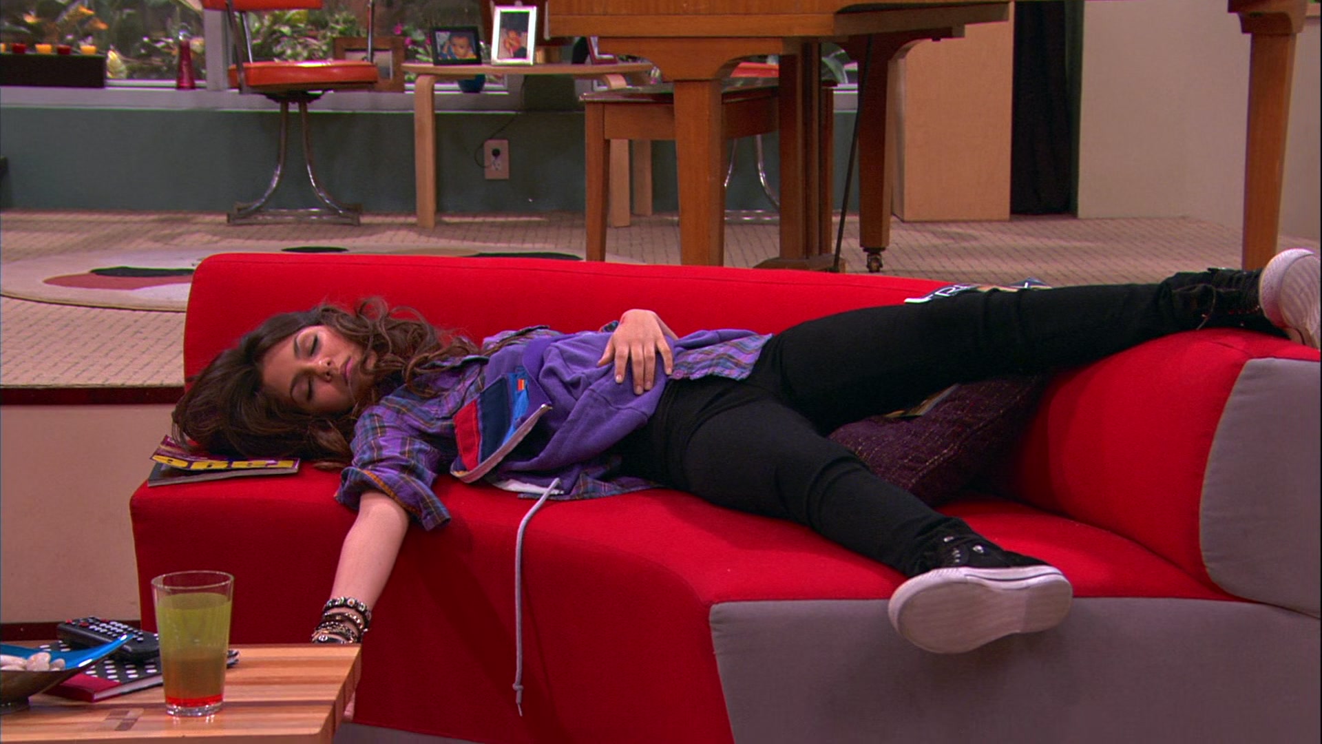 Victorious_S01E13_E14_FreakTheFreakOut_VJBR_3768.jpg