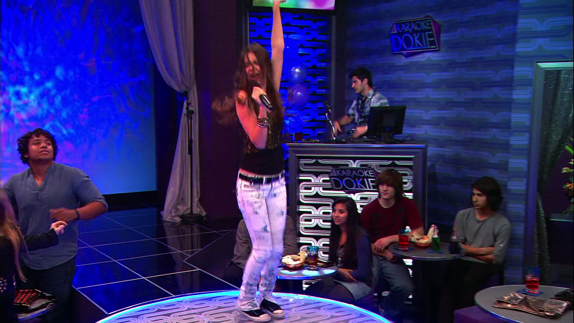 Victorious_S01E13_E14_FreakTheFreakOut_VJBR_5806.jpg