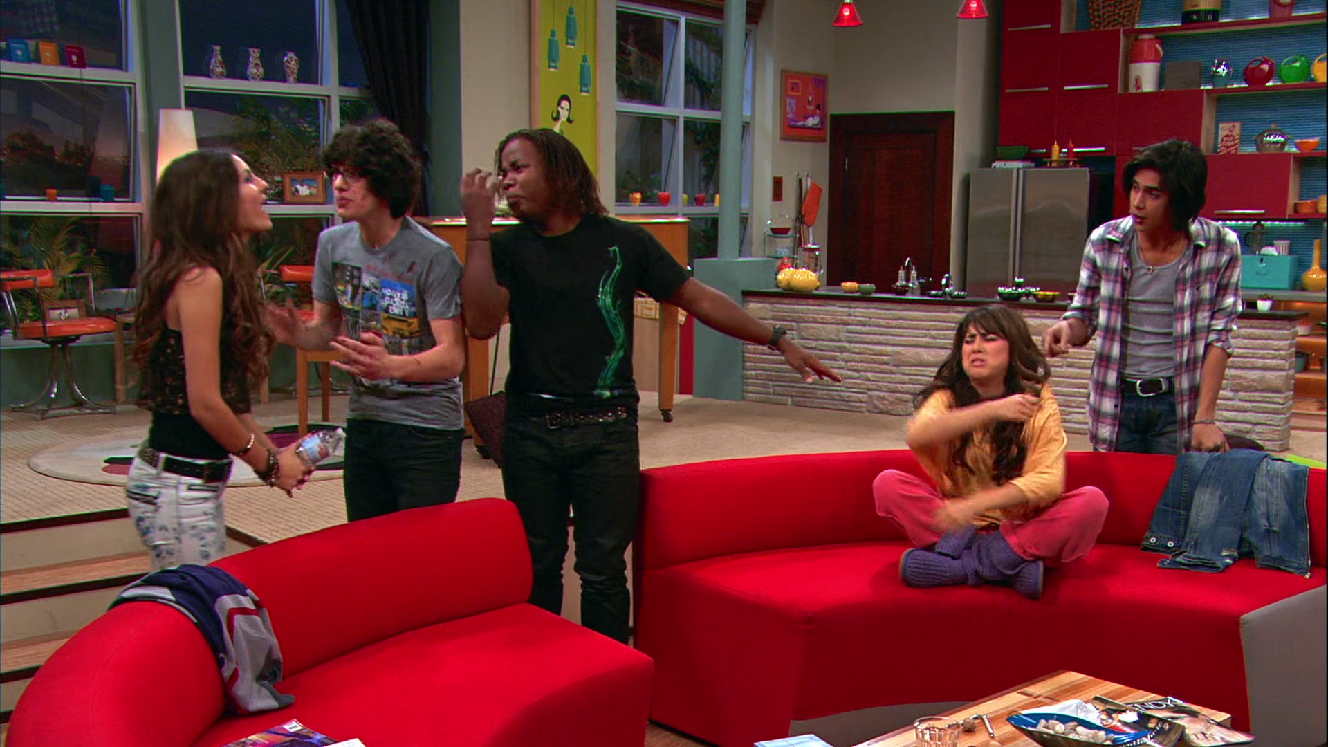 Victorious_S01E13_E14_FreakTheFreakOut_VJBR_6083.jpg