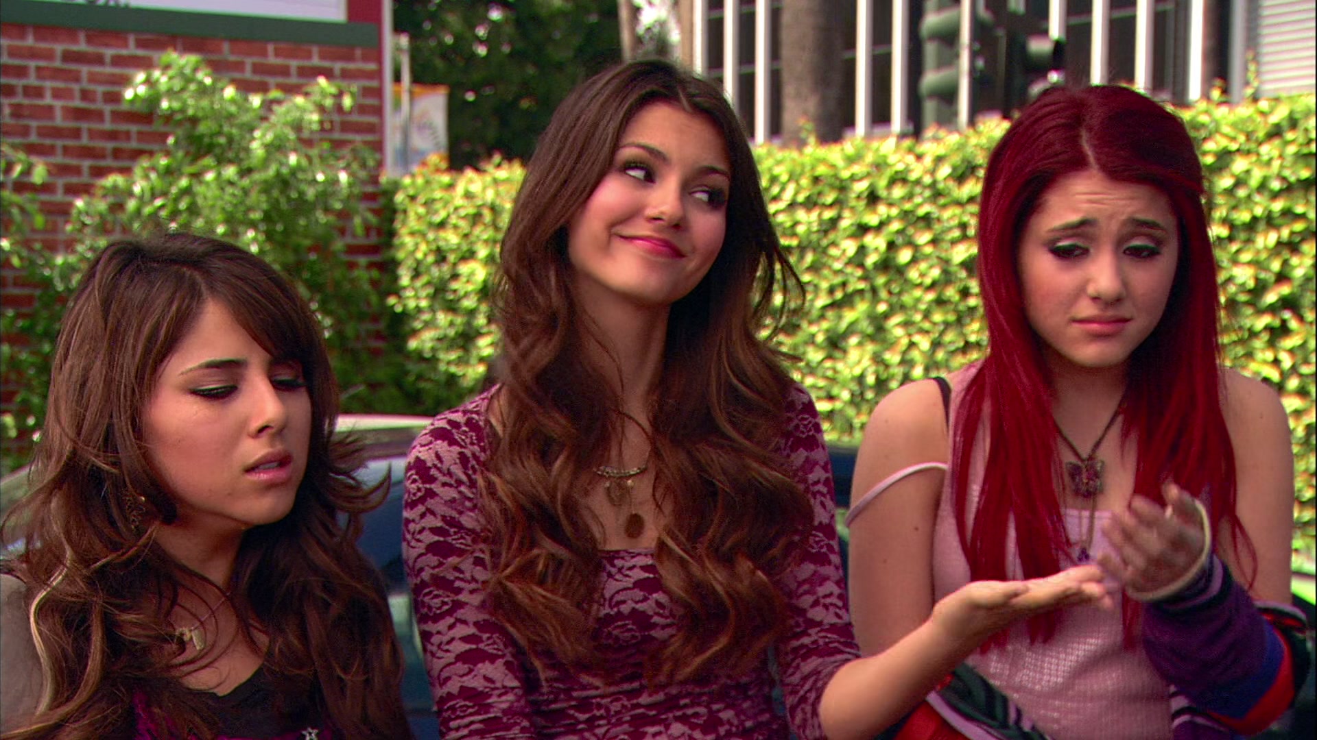 Victorious_S01E15_Rex_Dies_VJBR_0829.jpg