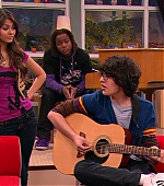 Victorious_S01E16_TheDiddlyBops_VJBR_0688.jpg