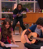 Victorious_S01E16_TheDiddlyBops_VJBR_0778.jpg