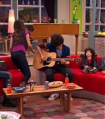 Victorious_S01E16_TheDiddlyBops_VJBR_0855.jpg