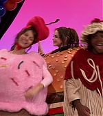 Victorious_S01E16_TheDiddlyBops_VJBR_1455.jpg