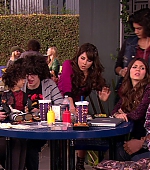 Victorious_S01E16_TheDiddlyBops_VJBR_2112.jpg