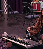 Victorious_S01E16_TheDiddlyBops_VJBR_2410.jpg