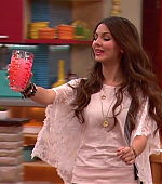 Victorious_S01E18_TheWood_VJBR_1758.jpg