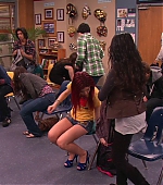 Victorious_S01E20_SleepoverAtSikowitzs_VJBR_0213.jpg