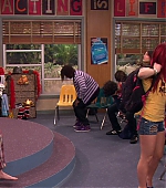 Victorious_S01E20_SleepoverAtSikowitzs_VJBR_0219.jpg