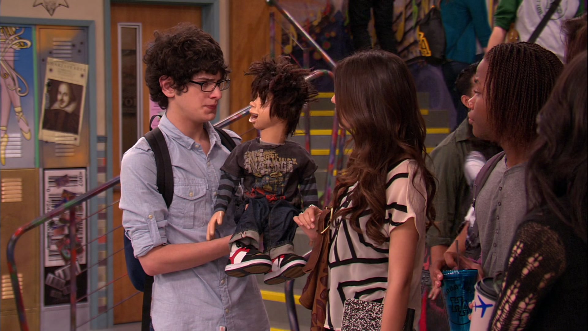 Victorious_S02E01_BegginOnYourKnees_VJBR_0941.jpg