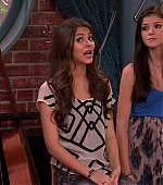 Victorious_S02E01_BegginOnYourKnees_VJBR_0056.jpg