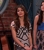 Victorious_S02E01_BegginOnYourKnees_VJBR_0059.jpg